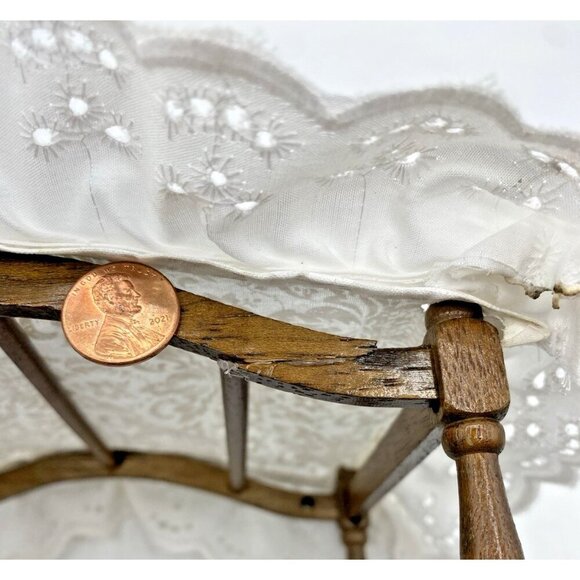 Vintage Doll House Canopy Bed Miniature Wood Handmade Eyelet Cover Retro Play - Picture 10 of 15
